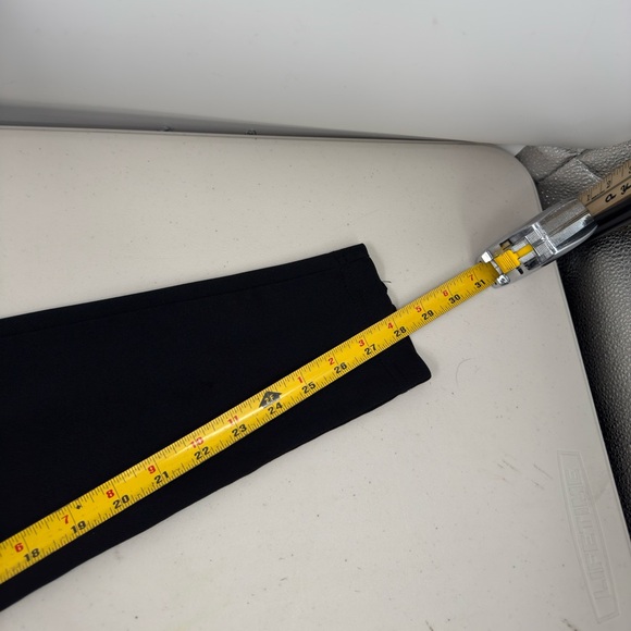 Gymshark Joggers Men’s M Workout Pants Black Tapered Ankle Zip Running EUC - Picture 11 of 12